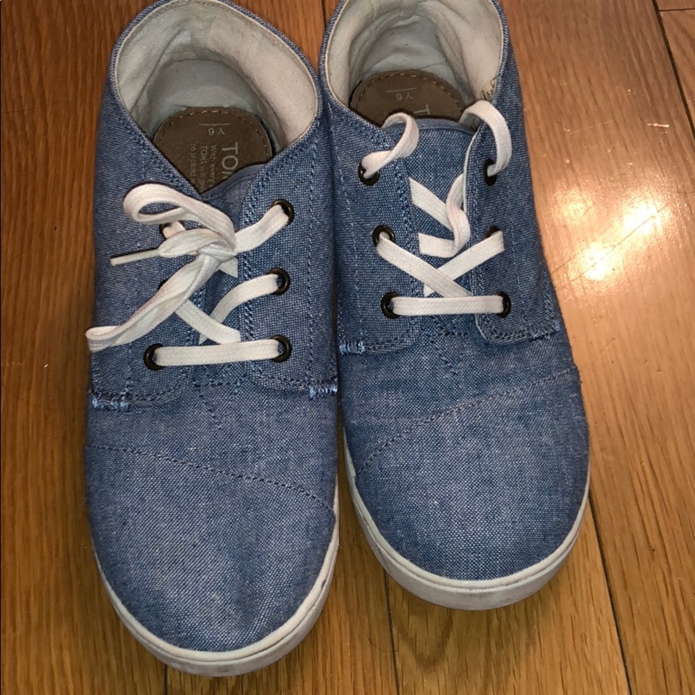 Toms